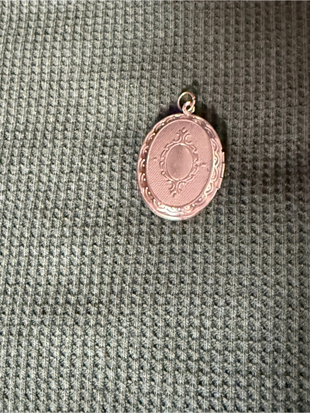 Vintage Rose Gold Oval Locket Pendant - Women's Jewelry